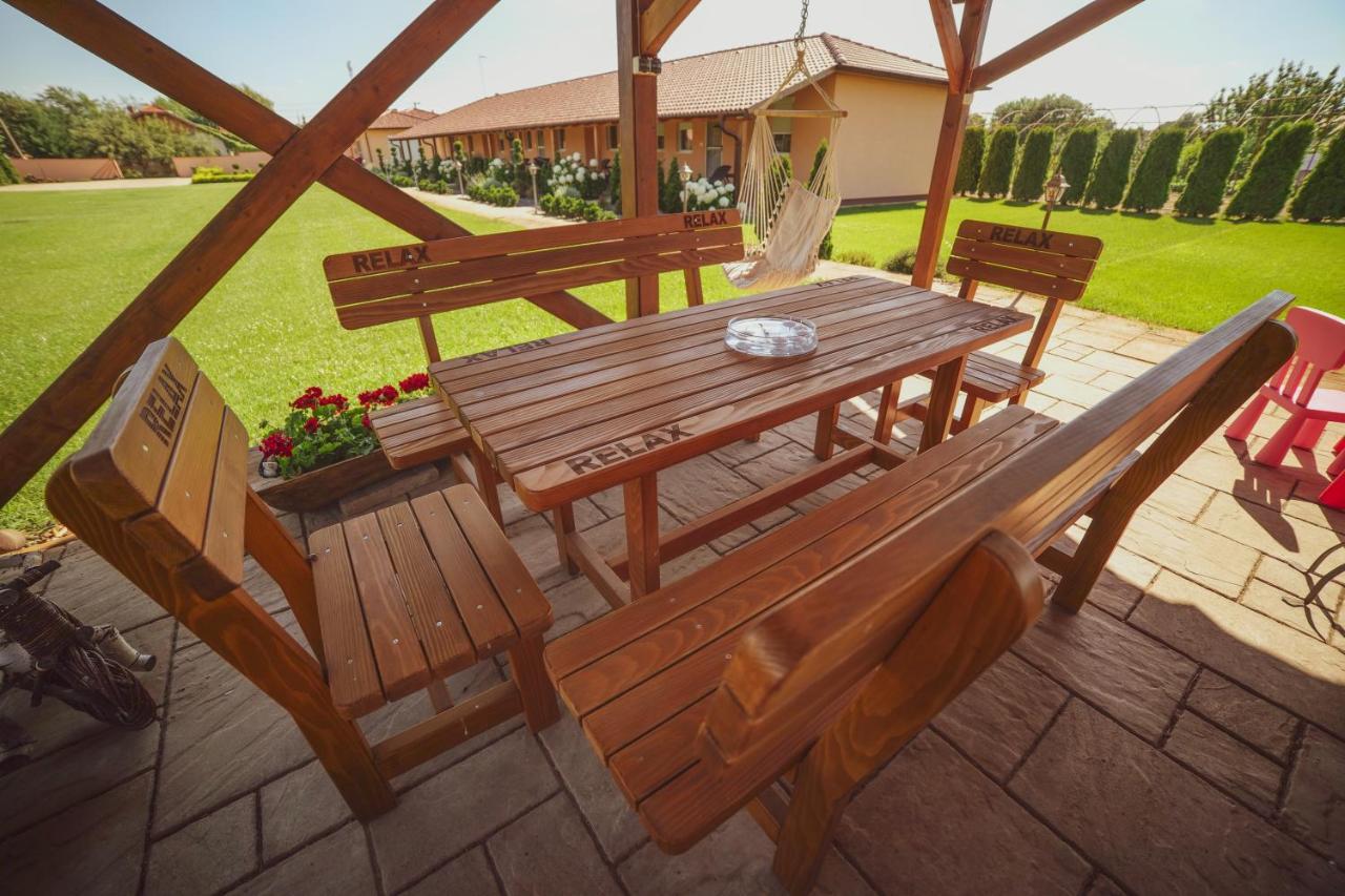 Relax Apartmanhaz Mórahalom Zewnętrze zdjęcie